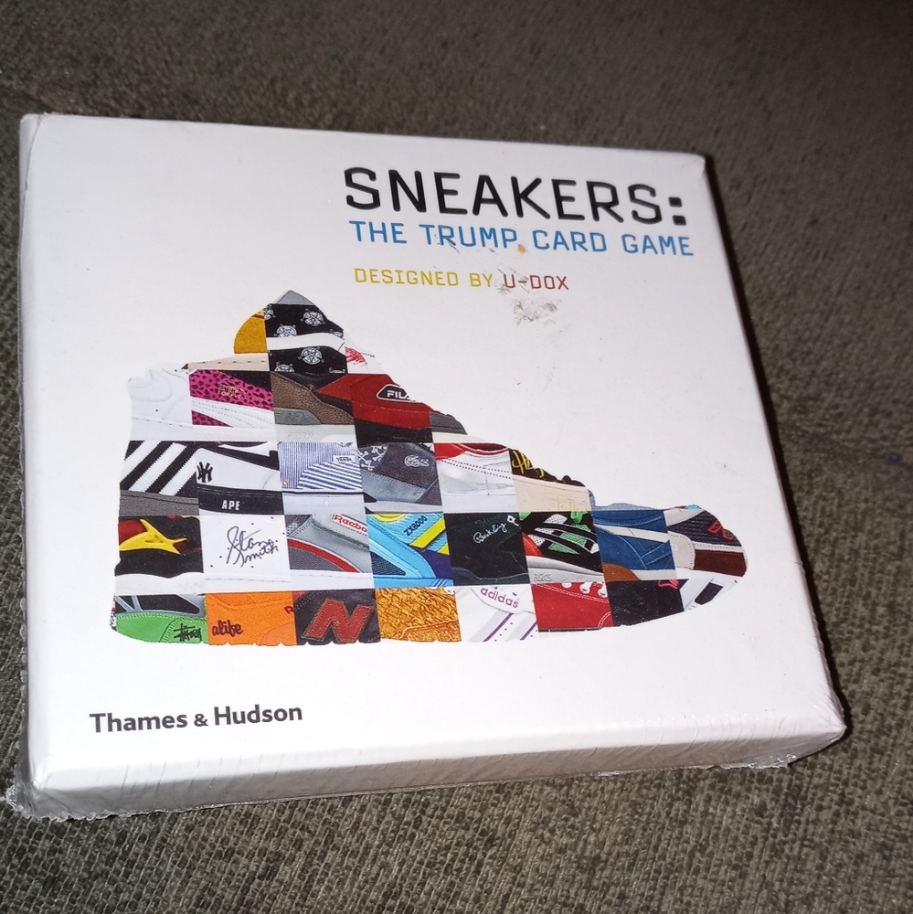 SNEAKERS The Trump Card Game